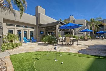 Small golf court